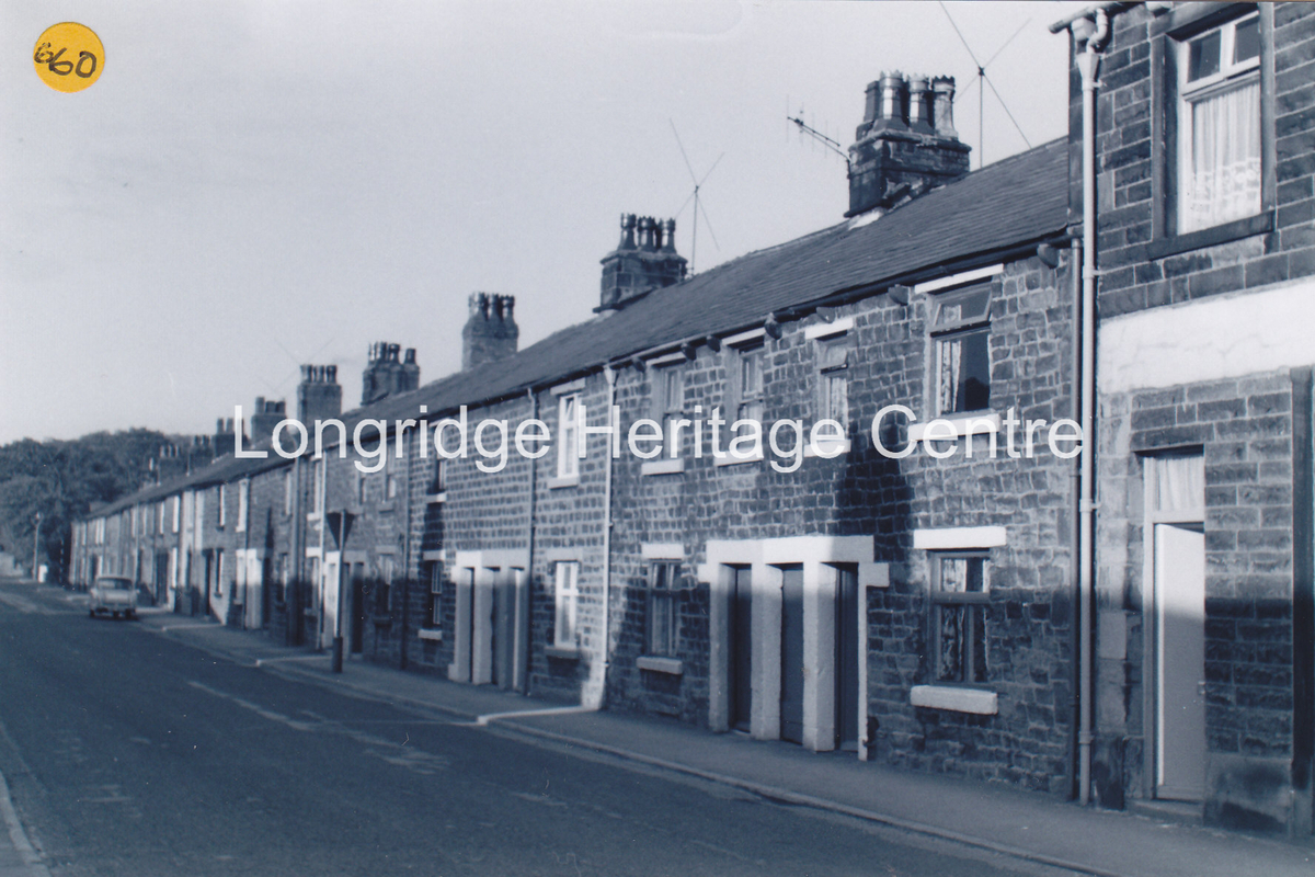 660A - Higher Road - Numbers 4-44 Club Row - 1970